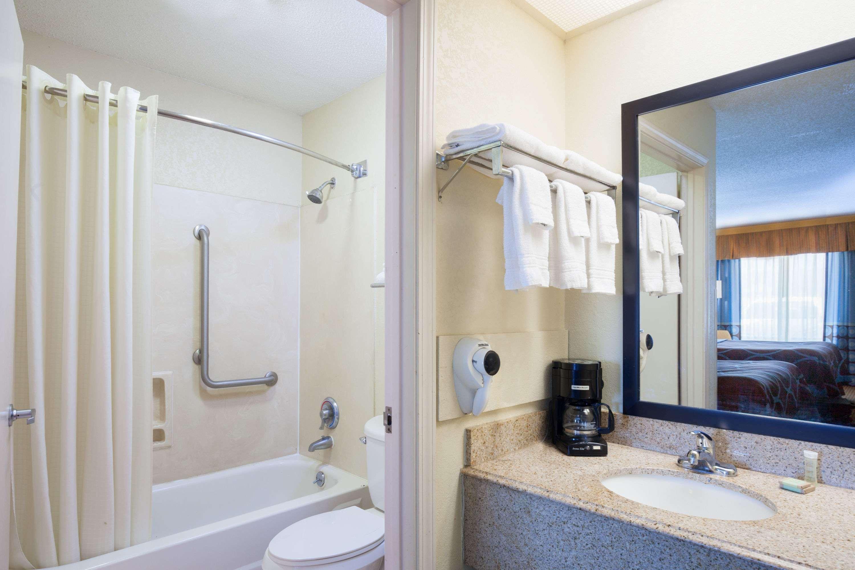Super 8 By Wyndham Hammond Hotel Ngoại thất bức ảnh